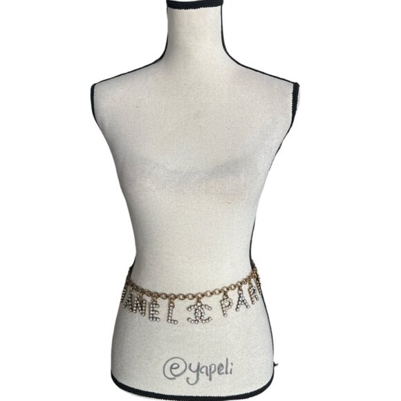 CHANEL Crystal City of Lights Letter Chain Belt Gold - Picture 1 of 8